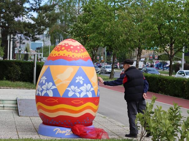 Šareno jaje kao poruka nade i ljubavi uoči praznika