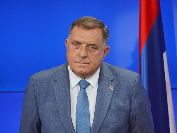 Dodik nervozan zbog Schmidta: Kada je kraj?
