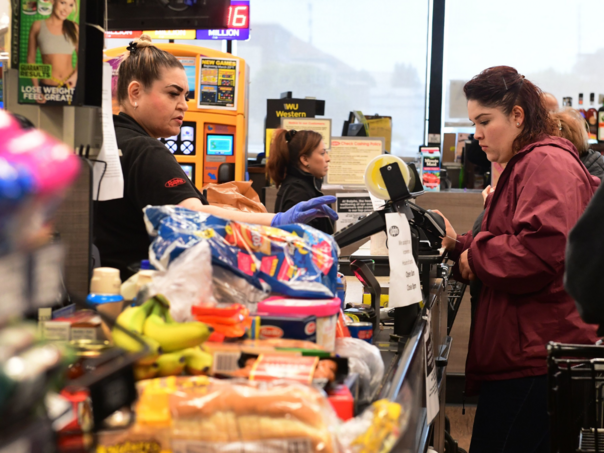 Maloprodaja skočila: Trumpove carine izazvale potrošačku groznicu u SAD-u