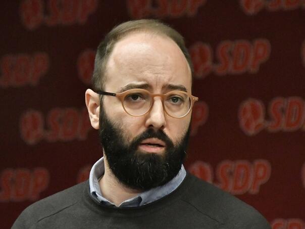 U RS-u se ponašaju kao drogirani kokuzi