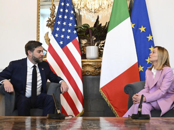 Meloni jučer sa Trumpom, danas sa Vanceom o carinama, Ukrajini…