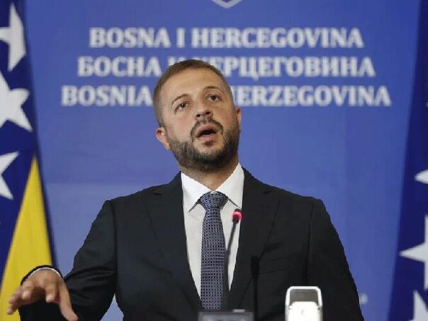 Nešković: HDZ i SNSD nastavljaju teror manjine nad većinom