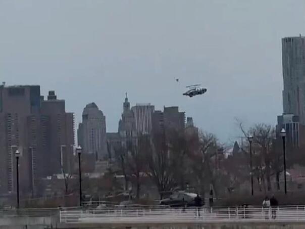 Objavljen video pada helikoptera u rijeku Hudson