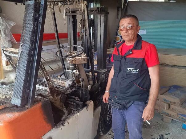 Samiru Suljanoviću izgorio viljuškar, on sumnja da je sve podmetnuto