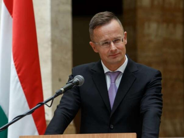 Sijarto najavio veto u EU: Mađarska će blokirati sankcije protiv Dodika