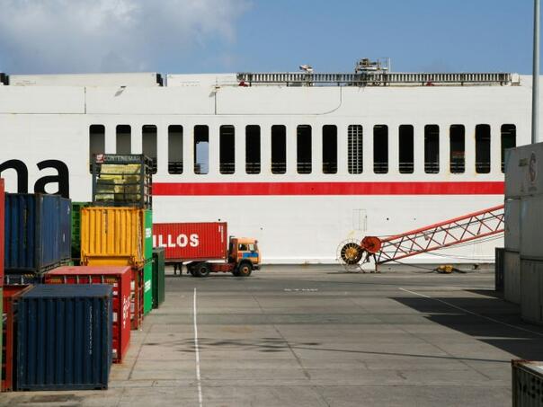 SAD počele naplaćivati carine zemljama