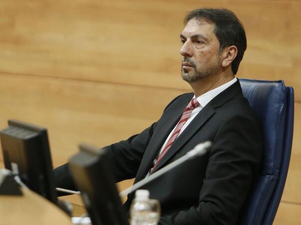 Uzalud čekao u sali: Čavara do daljnjeg bez plate u kešu