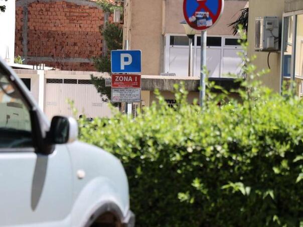 Mostarcima bolje platiti ‘stare’ karte za parking nego čekati odluku suda