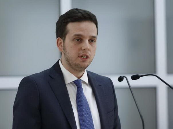 Vlada KS usvojila prijedlog o povećanju plata zdravstvenim radnicima za 10 posto