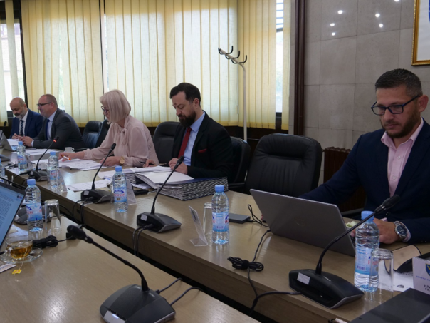 Vlada ZDK izdvojila 5,1 milion KM za mala i srednja preduzeća, 200.000 KM za omladinske košarkaške selekcije BiH