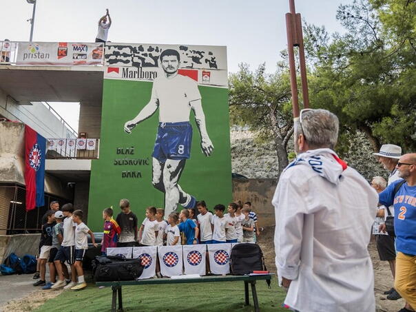 Baka Slišković dobio mural u Splitu: Nema grba i petokrake
