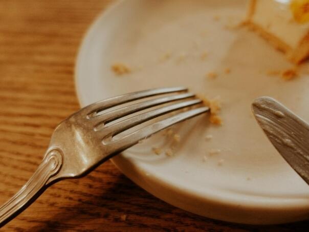 Bol u želucu nakon jela? Skrivena alergija može biti opasna