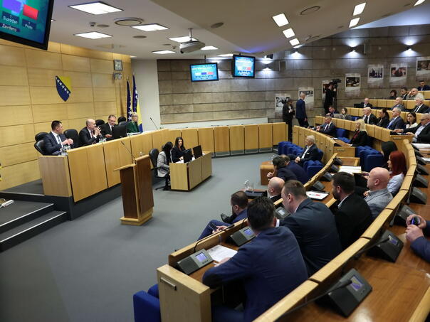 Dom naroda Parlamenta FBiH sutra o pravu porodilja na prisustvo pratnje tokom trajanja poroda