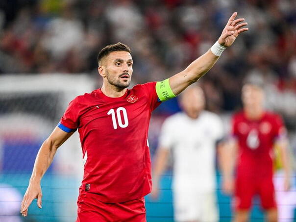 Evo koliko će Dušan Tadić zarađivati u Zvezdi: “Bit će najplaćeniji igrač u historiji srpskog sporta”