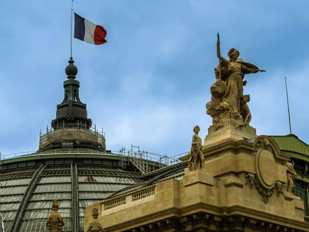 Francuska ukida dva državna praznika zbog duga