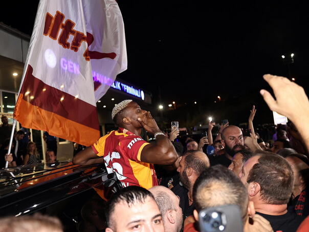 Osimhen zvanično u Galatasarayu: Spektakularan doček i rekordan transfer