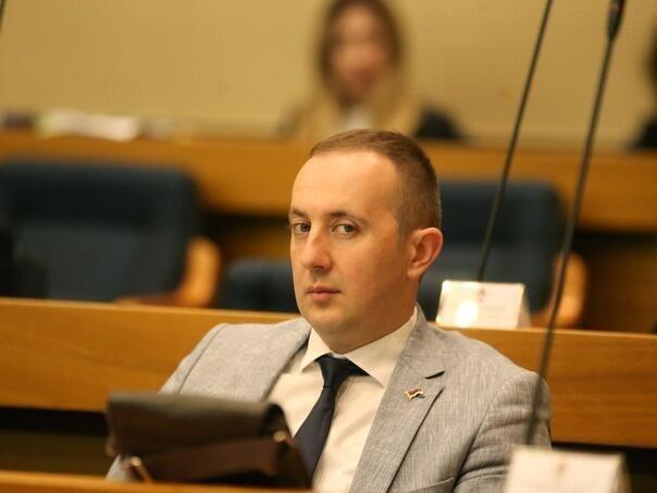 SDS traži hitnu obustavu saobraćaja na putu Foča – Sarajevo, najavljuju i blokade