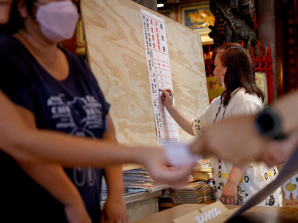 U Tajvanu počelo brojanje glasove o opozivu 24 zastupnika