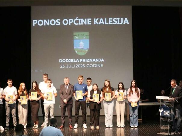Uručena 84 priznanja “Ponos Općine Kalesija” odličnim učenicima