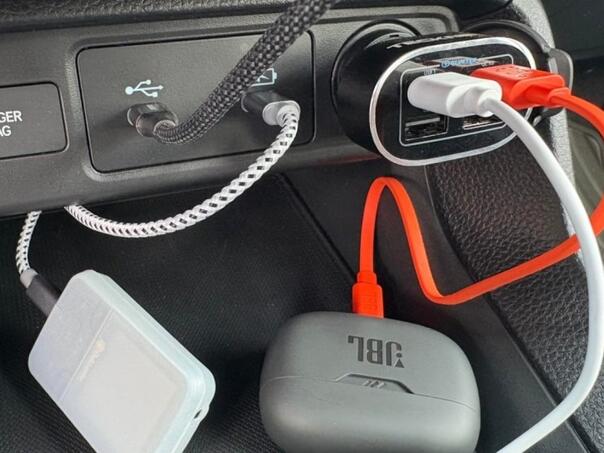 USB port u vašem automobilu je korisniji nego što mislite: 5 funkcija koje vjerovatno ne koristite