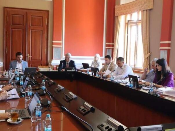 Vlada Brčko distrikta usvojila program donacija i dodijelila sredstva za projekte od javnog interesa