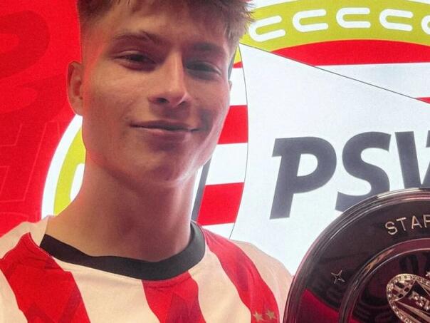 Bajraktarević proglašen igračem utakmice u pobjedi PSV-a