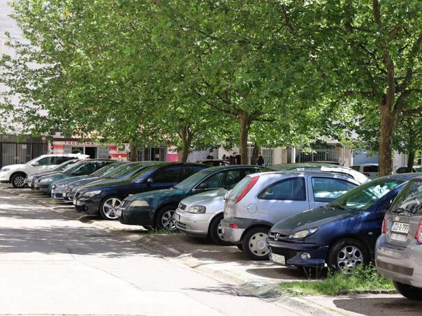 Besplatan parking u ulici Vilsonovo šetalište, svake nedjelje do 30. septembra