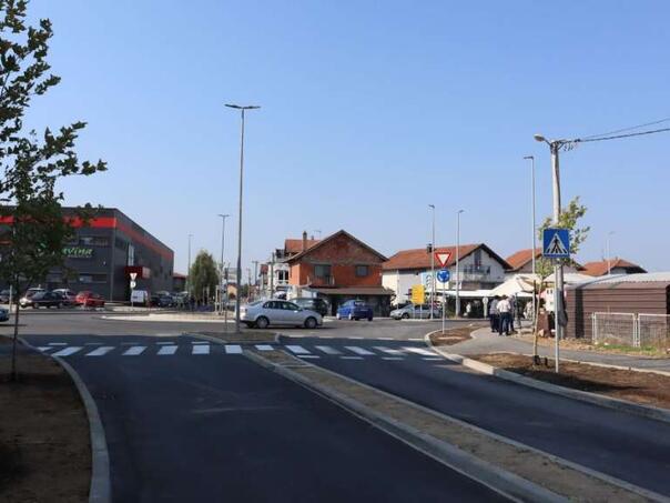 Brčko: Izvode se završni radovi na kružnom toku “Klanac”