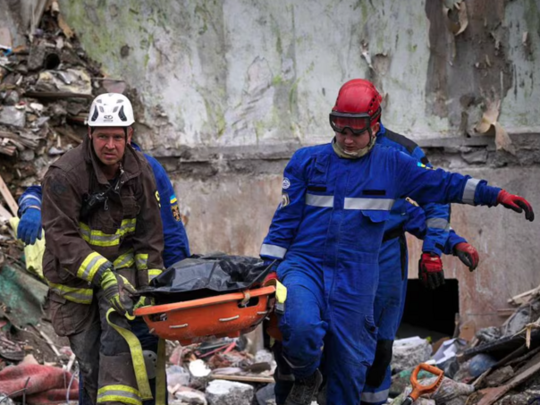 Dan žalosti u Kijevu poslije desetina mrtvih i ranjenih u ruskim napadima