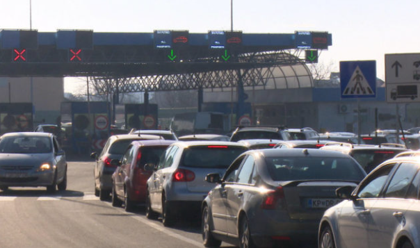 Duge kolone vozila na izlazu iz BiH, vozači se upozoravaju na strpljenje