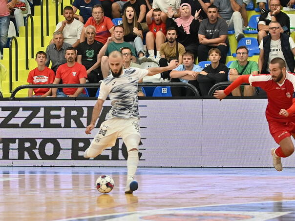 Historijska noć u Cazinu: Bubamara ispisala historiju!