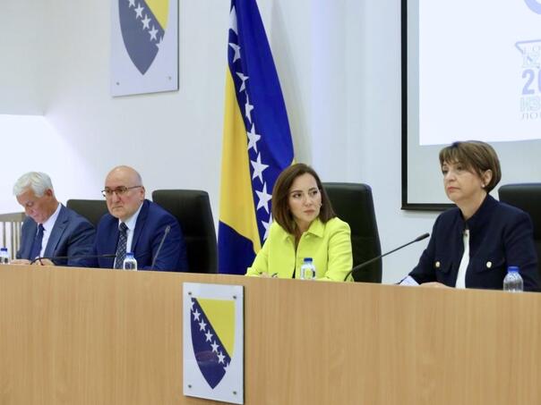 Hoće li CIK dati tumačenje: Ostaje li Dodik predsjednik SNSD-a?