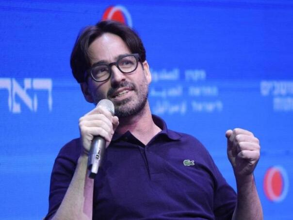 “Izraelski FBI” u Beogradu ispituje Vučićevog spin-doktora