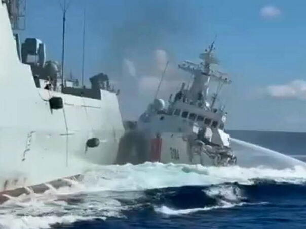 Kinezi se zabili u vlastiti ratni brod dok su hvatali Filipince