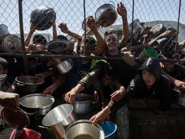 Netanyahu negira glad u Gazi: “Potpuna laž” i “moderna krvna kleveta”