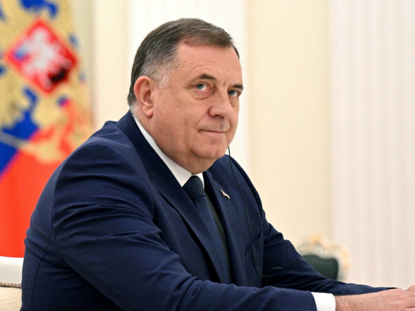 FAZ: Jedina opcija Dodiku – politički azil u Mađarskoj