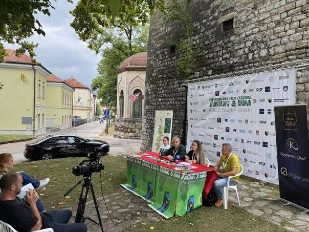 Sedmo izdanje “Avant & Una” festivala donosi projekcije na pet lokacija