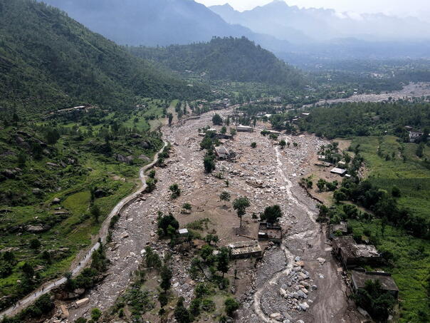 Skoro 400 poginulih u monsunskim kišama u Pakistanu