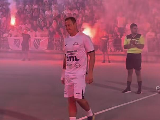 Bh. pjevač okupio sjajne fudbalere, osvojili turnir i donirali novac