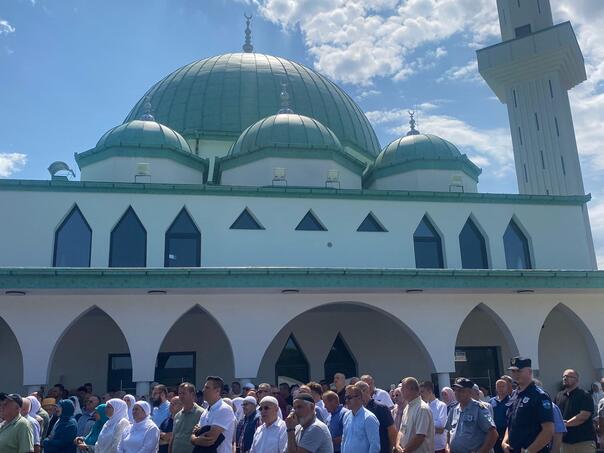 Svečano otvorena džamija u džematu Jezerski-Dijelovi u Bosanskoj Krupi