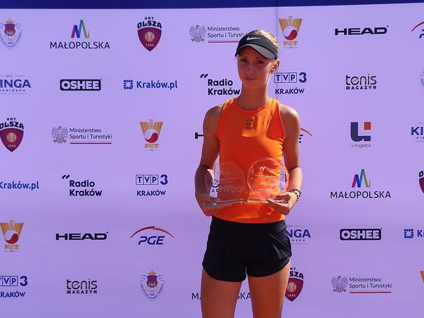 Tea Kovačević osvojila juniorske turnire u Krakowu i ostvarila ranking karijere na ITF listi U18