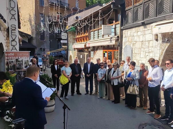 Ubijeni u redu za vodu: Obilježena 33. godišnjica masakra u ulici Halači