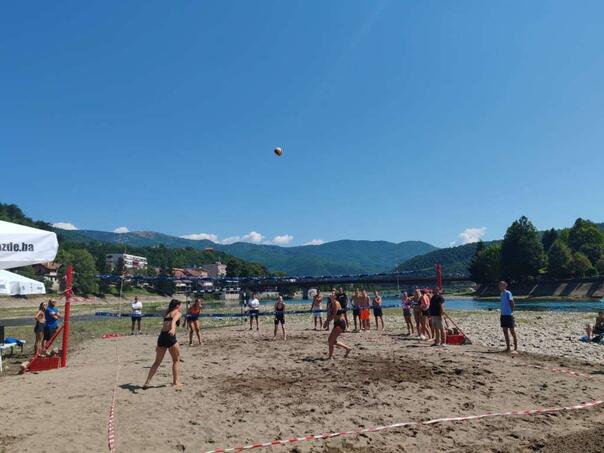 Veliki broj mladih na Igrama na Žanju u Goraždu