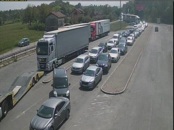 Vozači, strpljenje: Kolone vozila na izlazu iz BiH