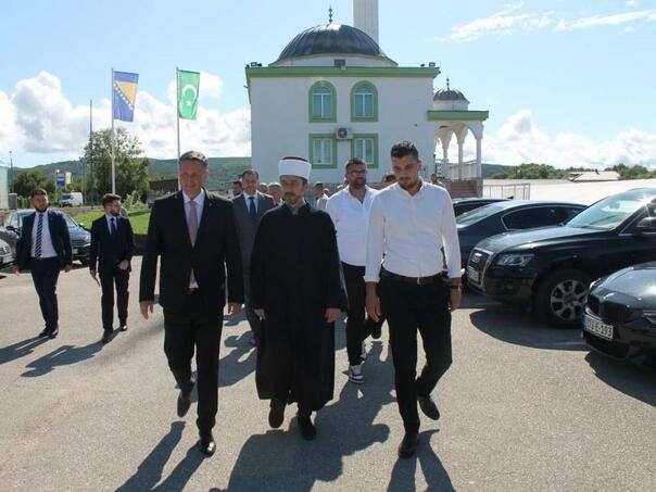 Bećirović u Višićima kod Čapljine: Važno je da pokazujemo solidarnost s građanima u svakom dijelu BiH