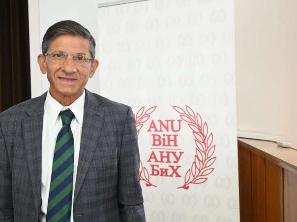 Dr. Suresh K. Mukherji: Umjetna inteligencija neće zamijeniti radiologe