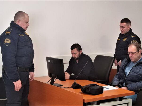 Emiru Selimoviću 45 godina zatvora zbog ubistva supruge i maloljetnog sina