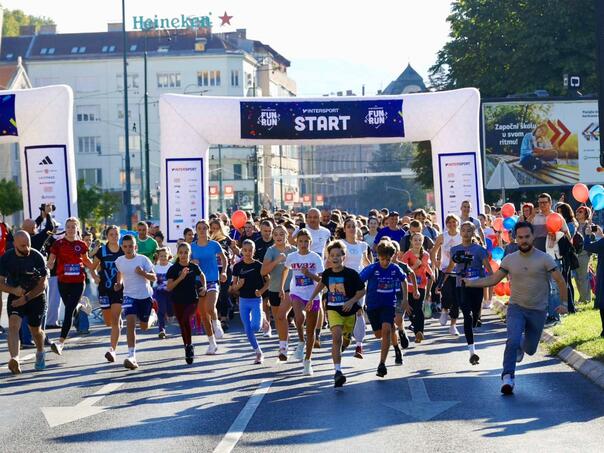 Foto: Najveći trkački događaj u BiH, na ulicama Sarajeva hiljade takmičara
