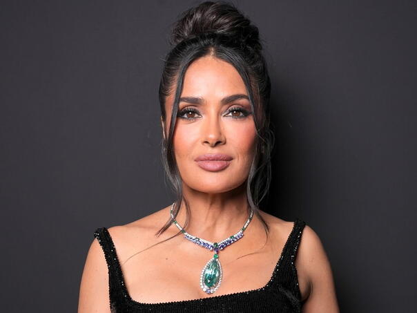 Fotografija koja je zapalila društvene mreže: Salma Hayek u bikiniju proslavila 59. rođendan