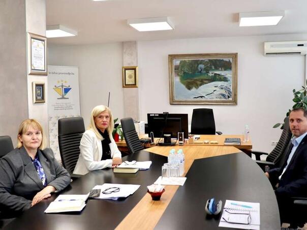 Grad Bihać i Tužilaštvo USK jačaju saradnju u borbi protiv nelegalne gradnje uz Unu
